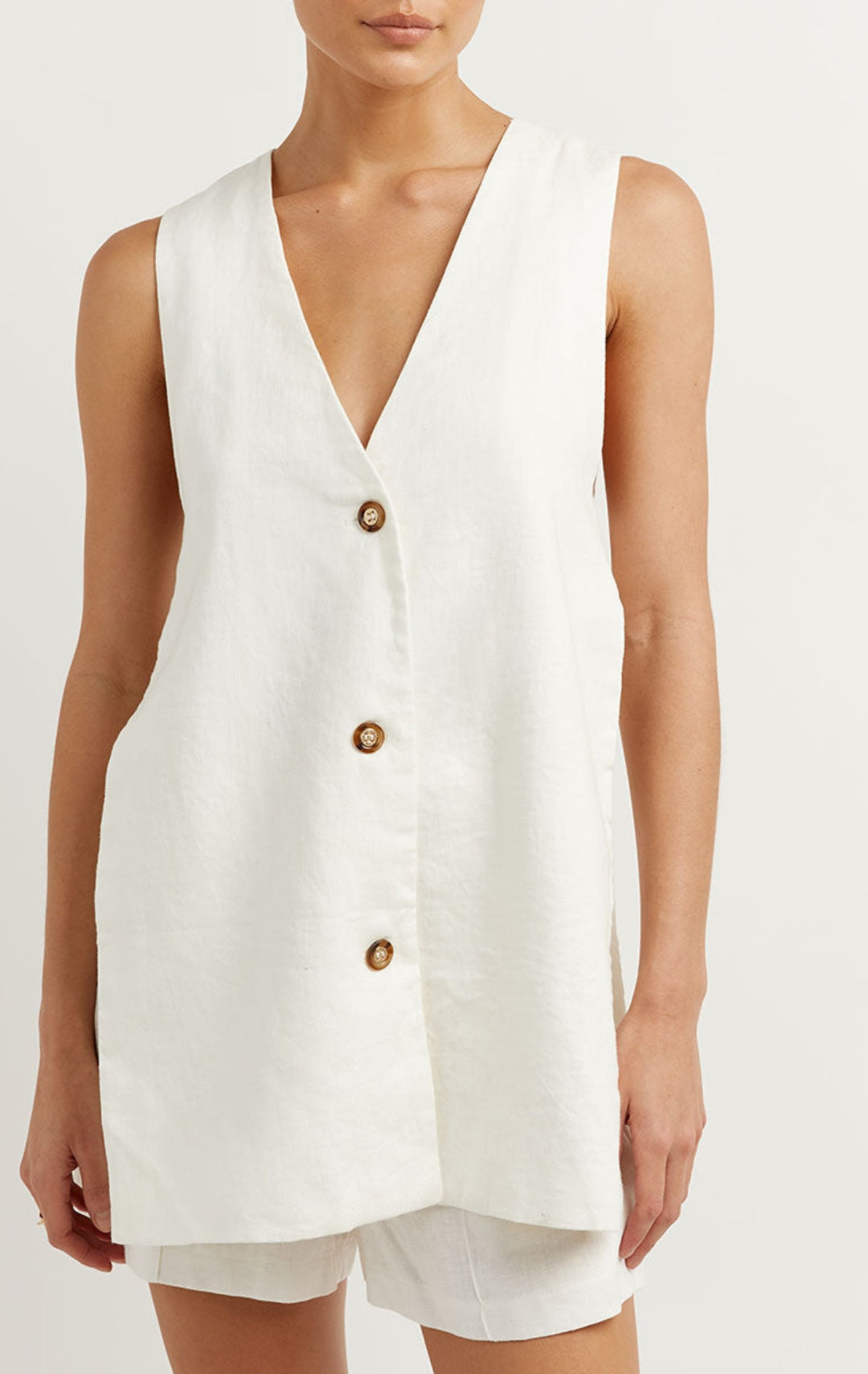 Women's sleeveless buttoned dress