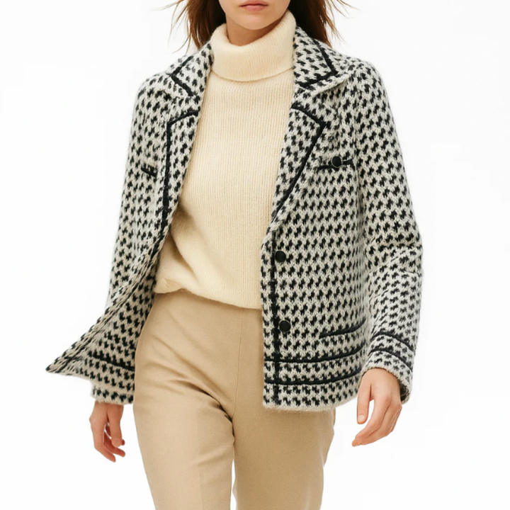 Women’s Knitted Jacket With Collar