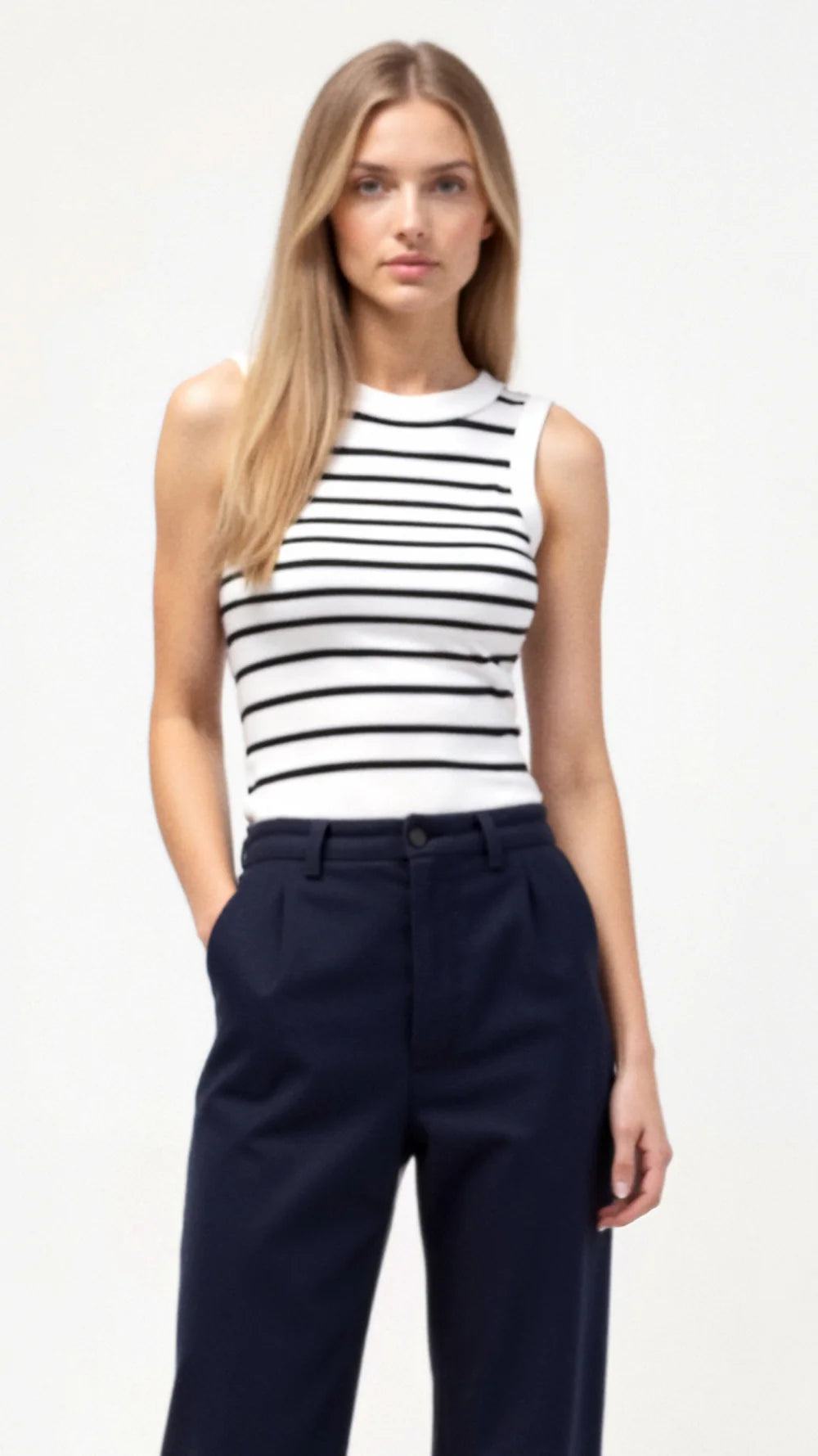 Women’s Trendy Striped Cropped Tank Top