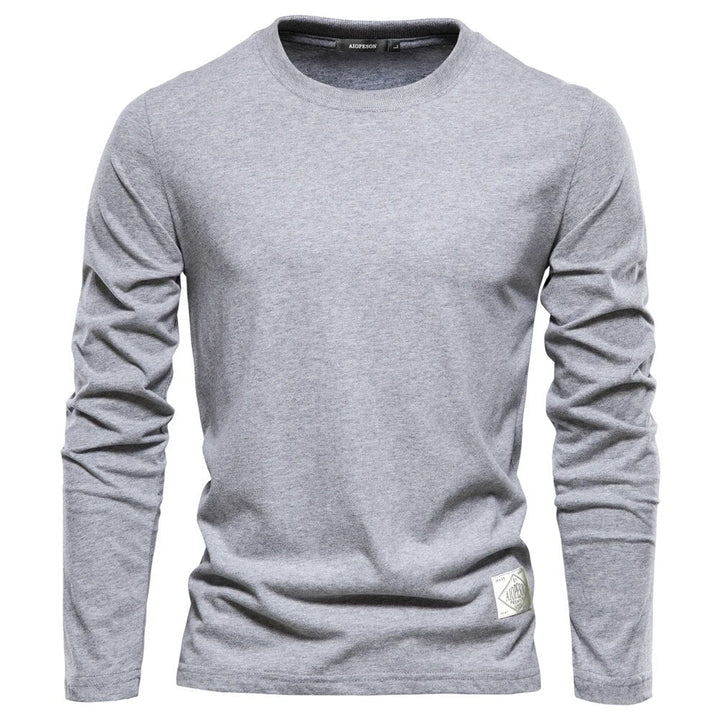 Classic long-sleeved T-shirt for men