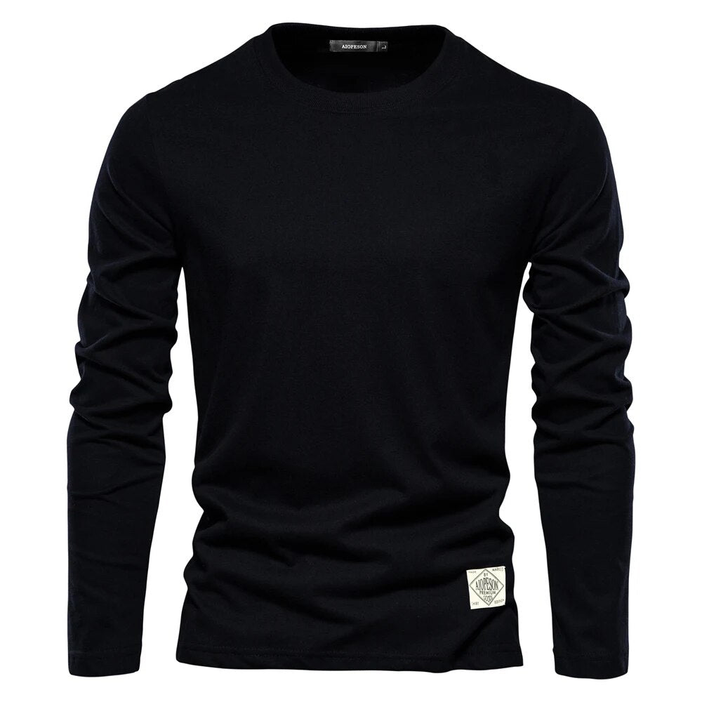 Classic long-sleeved T-shirt for men