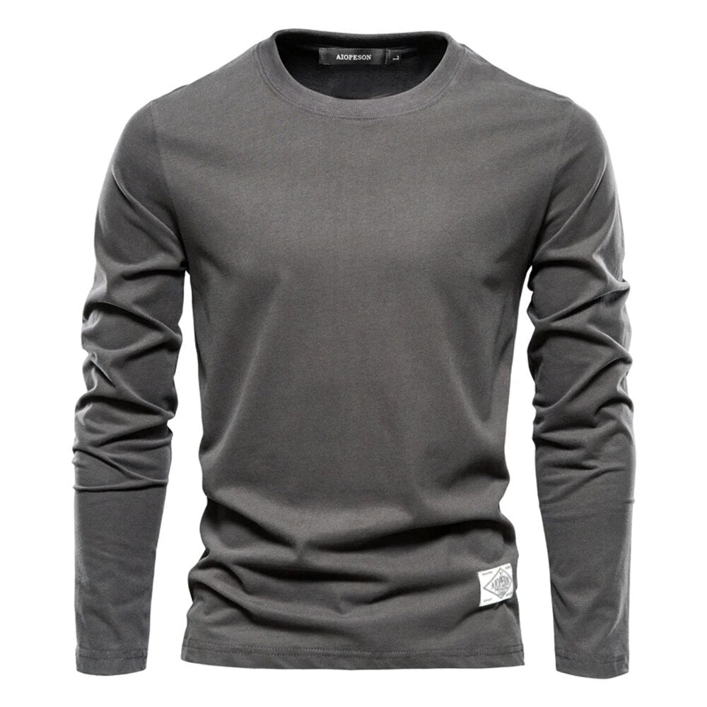 Classic long-sleeved T-shirt for men