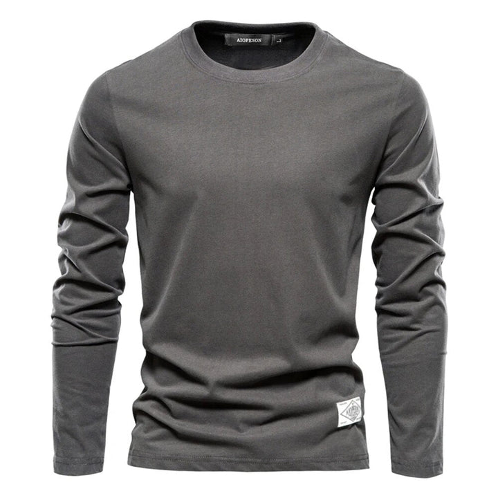 Classic long-sleeved T-shirt for men