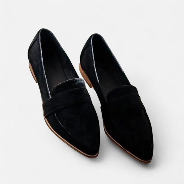Women’s Elegant Pointed-Toe Loafers